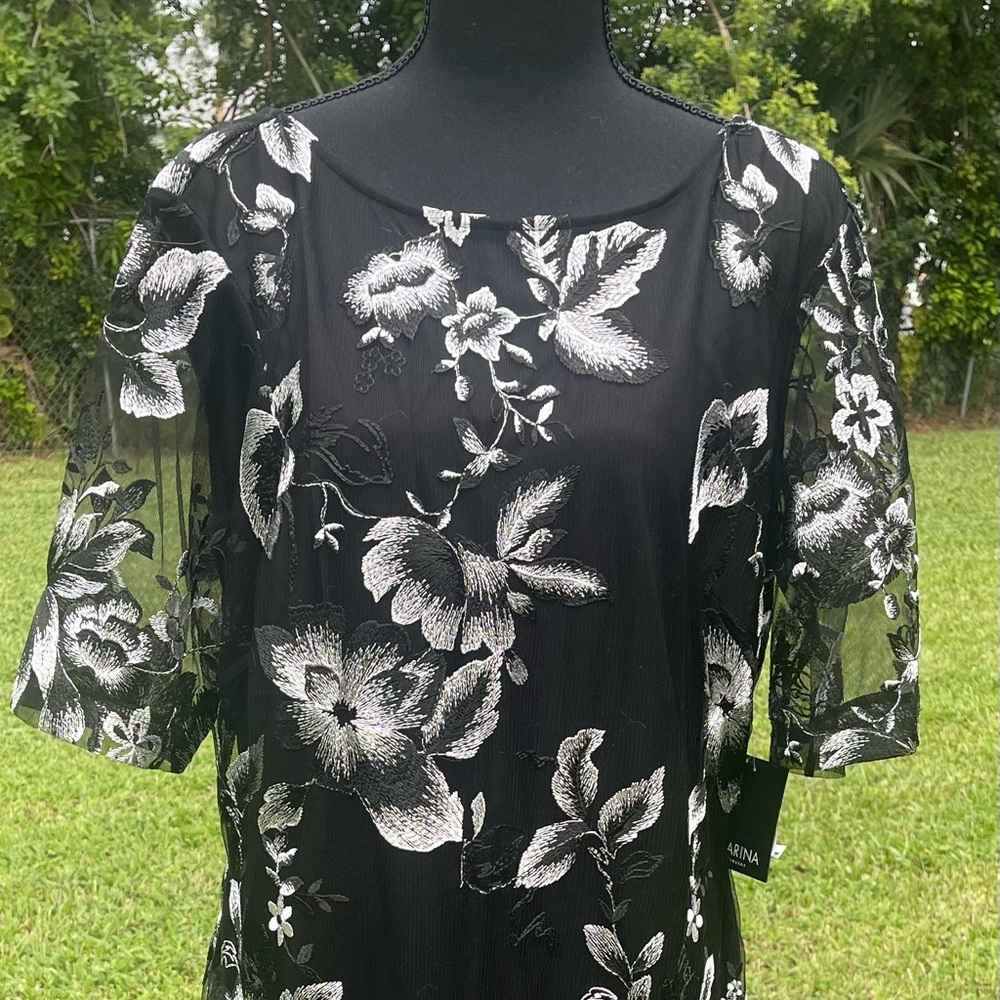 Marina Long Sleeve Laced Sheath Black Women's Size 16 Dress Mid-Length